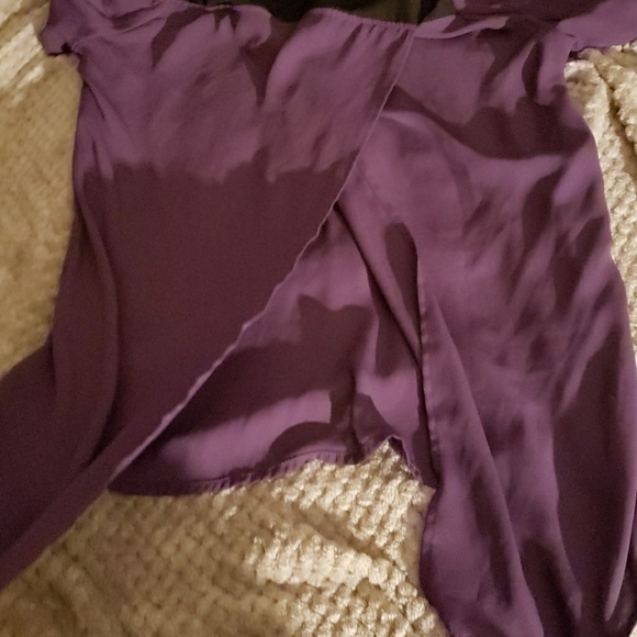 Top - Picture 2 of 3